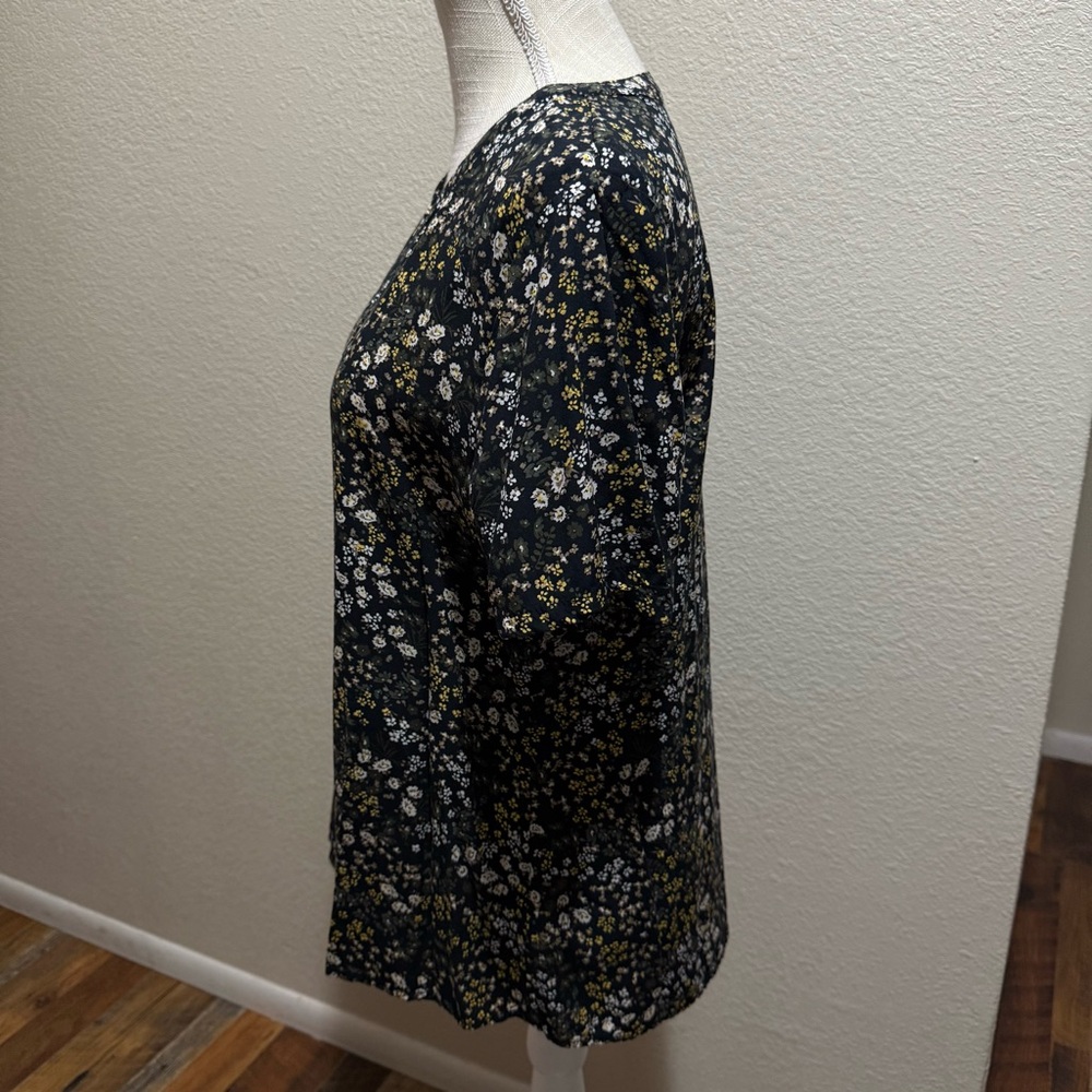 Croft & Barrow Black Floral Short Sleeve Top - Size Large - Picture 3 of 13
